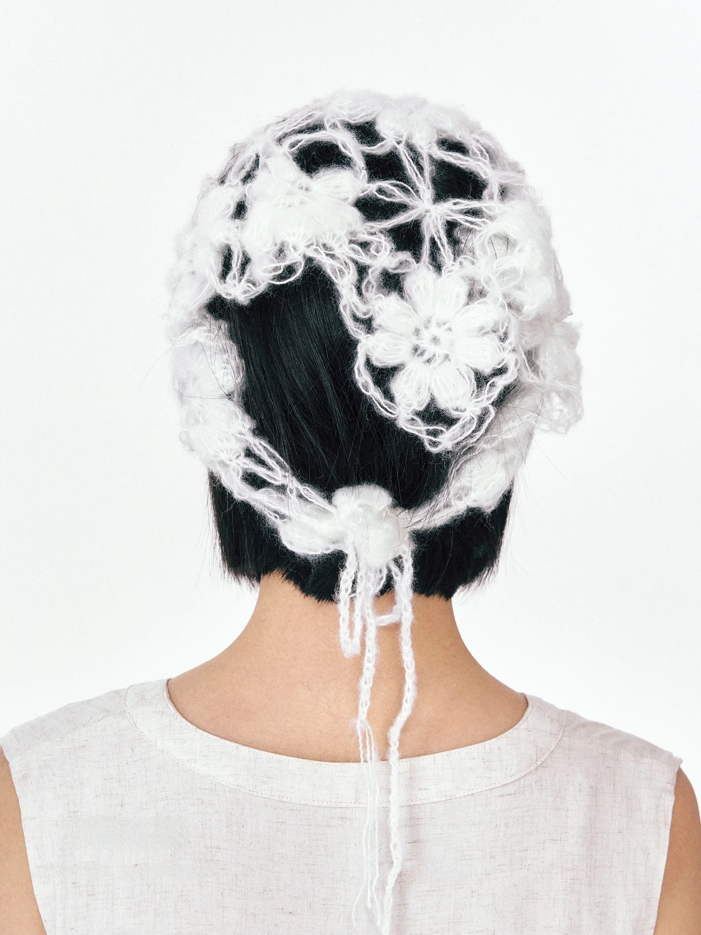 頭にバンダナ どうやってつける？モヘア三角巾【レース編み・フォト撮影用】の実用ガイド