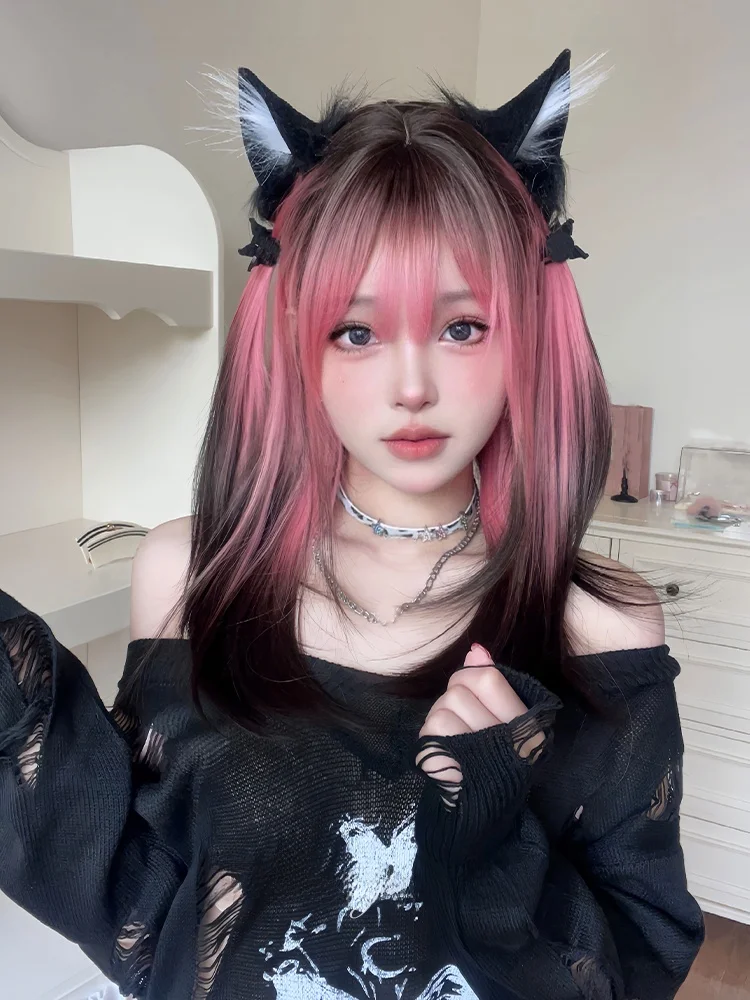 ロリータ風グラデーションウィッグ：ピンクと黒の全頭装着スタイルで長髪の魅力を実現