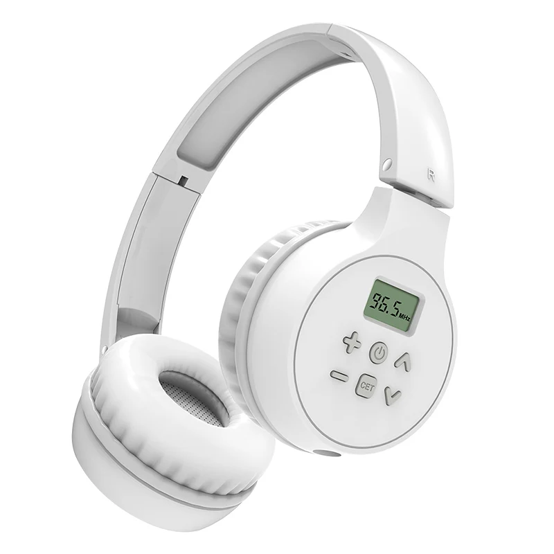 買えるイヤホン・ワイヤレス充電器の品質は？大学生が選ぶ「英語試験対応ヘッドセット」の本当の価値とは
