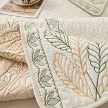 刺繍入りウォッシャブルコットンソファカバー【フランススタイル・季節を問わない】