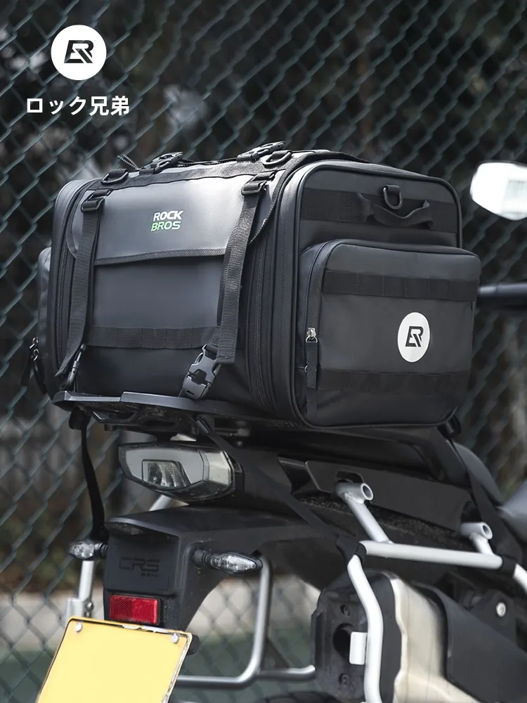 バイク後部バッグ east pack：通勤・旅行向けのユニバーサルデザインと反光機能の実用性解析