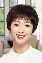 自然なショートヘアのウィッグ【黒・女性用・中高年向け】