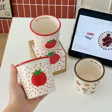 トマトデザインの陶磁器マグカップ【家庭用・飲料用・高デザイン性】