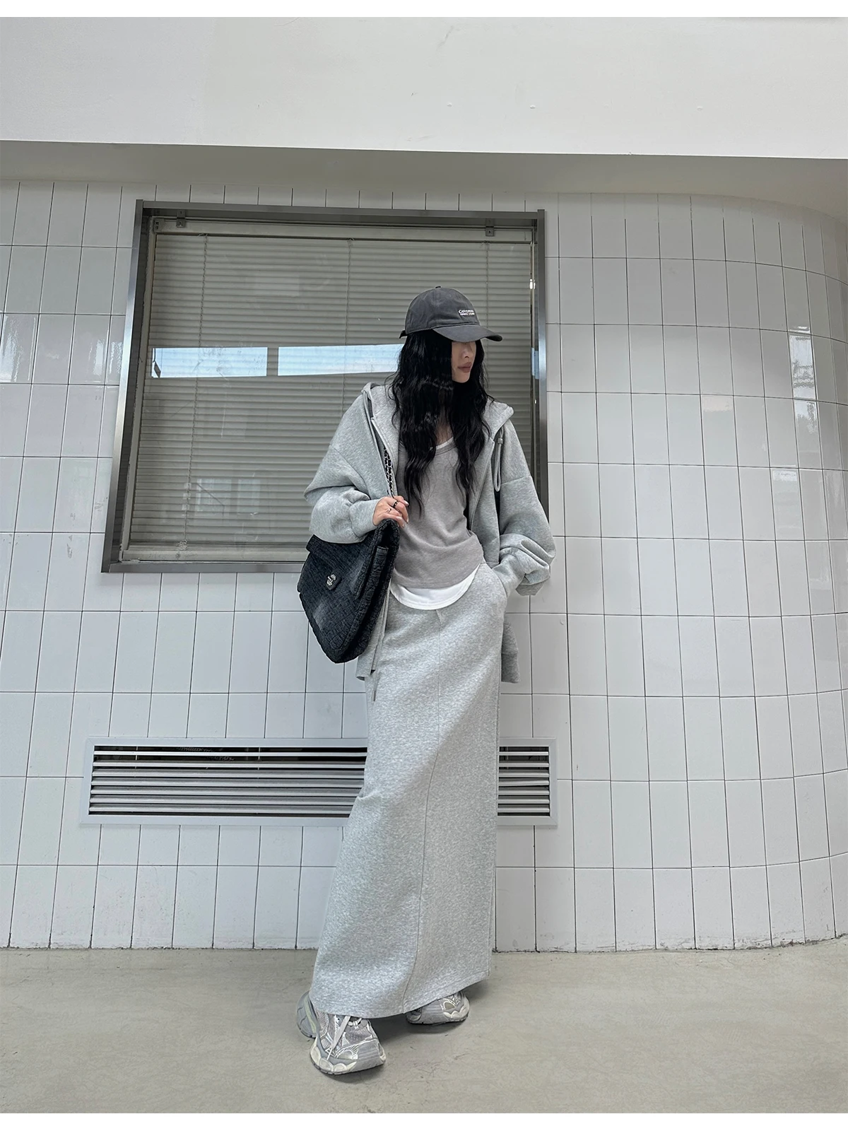 マーメイドスカート コーデ 完全ガイド｜トップス選びとスタイルのバランス