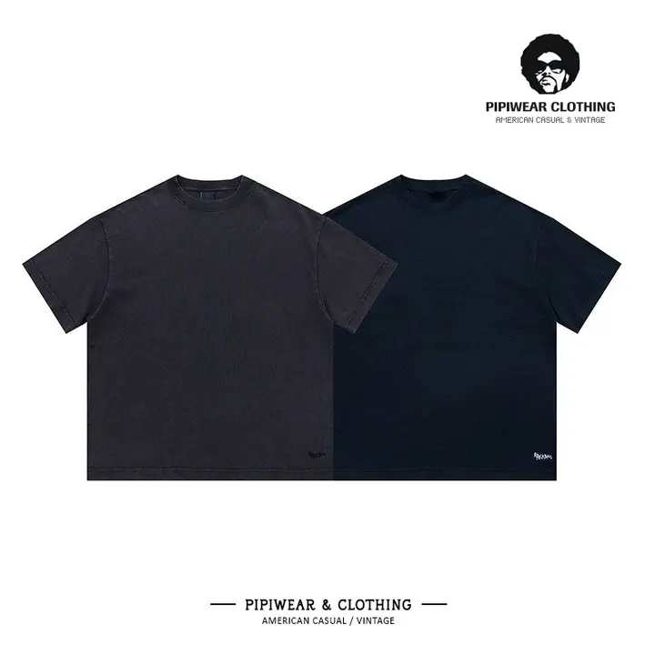 シンプルなデザインの刺繍入りTシャツ【夏用・フィット・ブラック・短袖】