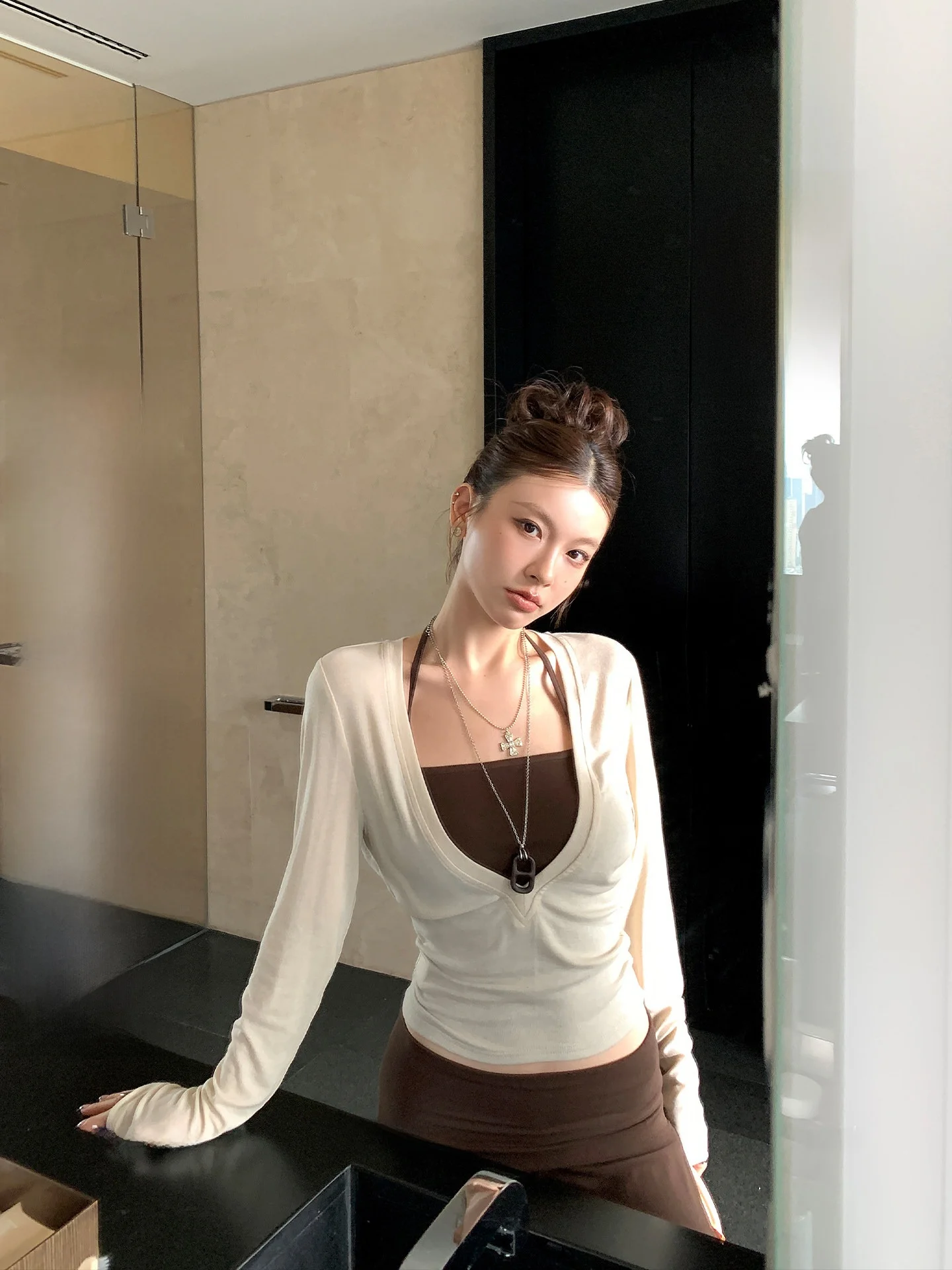 モカ色 コーデ おすすめ4選：どんな服かから旬のスタイルまで、女性が実際につかうリアルな着こなしを解説