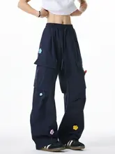 ユニセックス 春秋用ワイドフィット花柄刺繍カーゴパンツ【スタイル・クールなデザイン】（セットアップ対応）