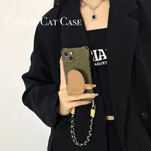 斜めかけ可能なブラウンレザー製スマートフォンケース【iPhone 15 Pro・調整可能なストラップ付き・全包仕様】