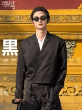 黒色ショートジャケット【和風デザイン・肩パッド付き・カジュアル用・コート】