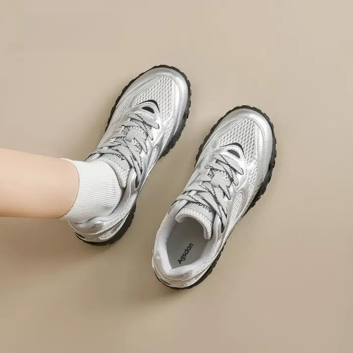 シルバーの厚底バレエ登山シューズ【春用・レトロデザイン・女性用】