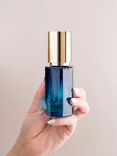 高級ガラス製スプレーボトル【化粧水・エッセンス・オイル・クリーム用】