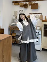 グレーのクルーネックニットベスト【長袖シャツ・春用・ハイウエストワイドパンツ・ボトムス】（セットアップ対応）