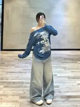 レトロプリントオフショルダーニットトップス【秋用・フィット・長袖】