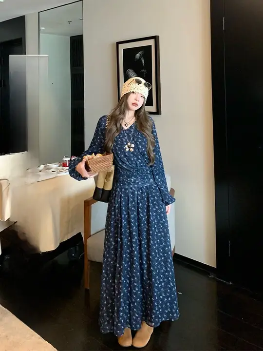 Vネック フラワープリントウエストリボン ワンピース【春秋対応・長袖・女性用】
