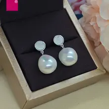 天然バロックパールのピアス【優雅で独特なデザイン・秋冬用】