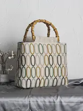 オリジナルデザインのリネンバッグ【ハンド刺繍・竹の持ち手・カジュアルスタイル】