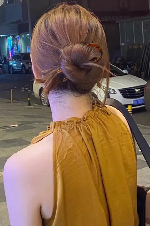 シンプルなU字型ヘアピン【通勤用・アセテート製・フレンチスタイル】