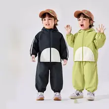 キッズ秋用フード付きスウェットシャツとパンツ【男女兼用・ベビー服・カジュアル】（セットアップ対応）