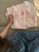 上品な印象の淡いピンクのシャツ【綿100%・リバースカラー】