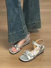 白色のフレンチスタイルリボン付きウェッジサンダル【夏用・デザイン性抜群・ドレスに最適】