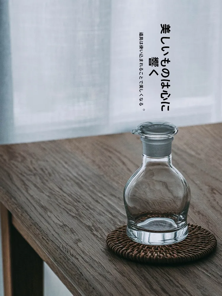 うすくちしょ うゆを上手に使うには？一滴もこぼれないガラス醤油瓶が解決する3つの理由