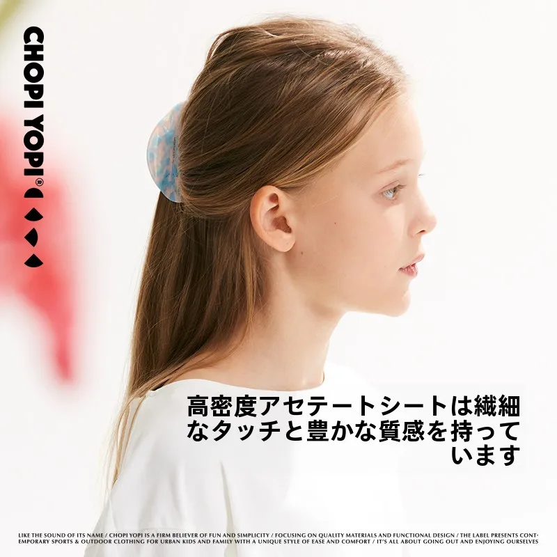 流彩ロゴの女児用スポーツヘアクリップ：1歳半の女の子に最適なヘアスタイルサポートとは
