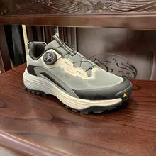 秋用アウトドアカジュアルシューズ【男女兼用・回転ボタン・ハイキング用】