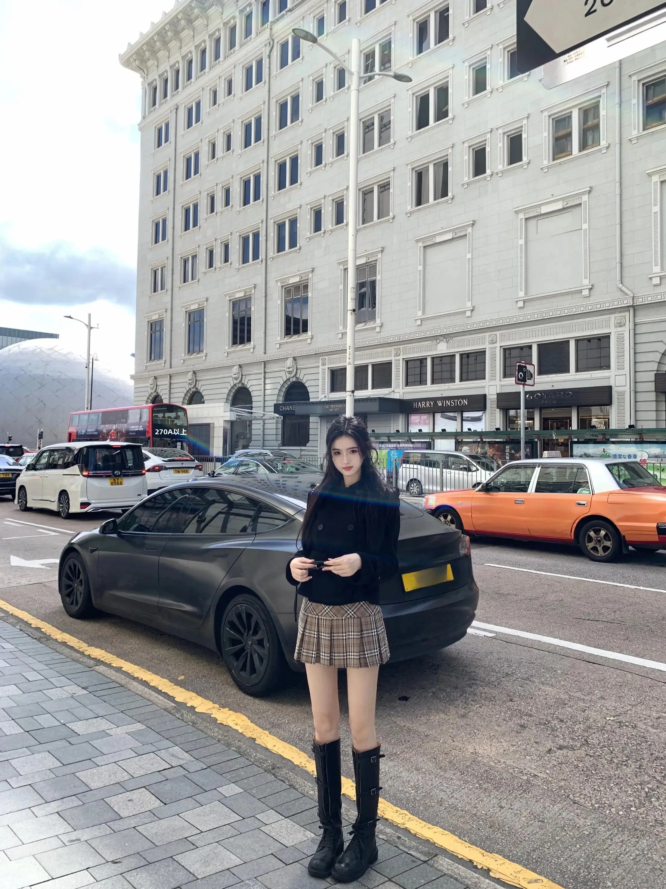 チェック柄を正しく選ぶには？レトロな美式スタイルが秋の通勤にぴったりなミニスカートの選び方