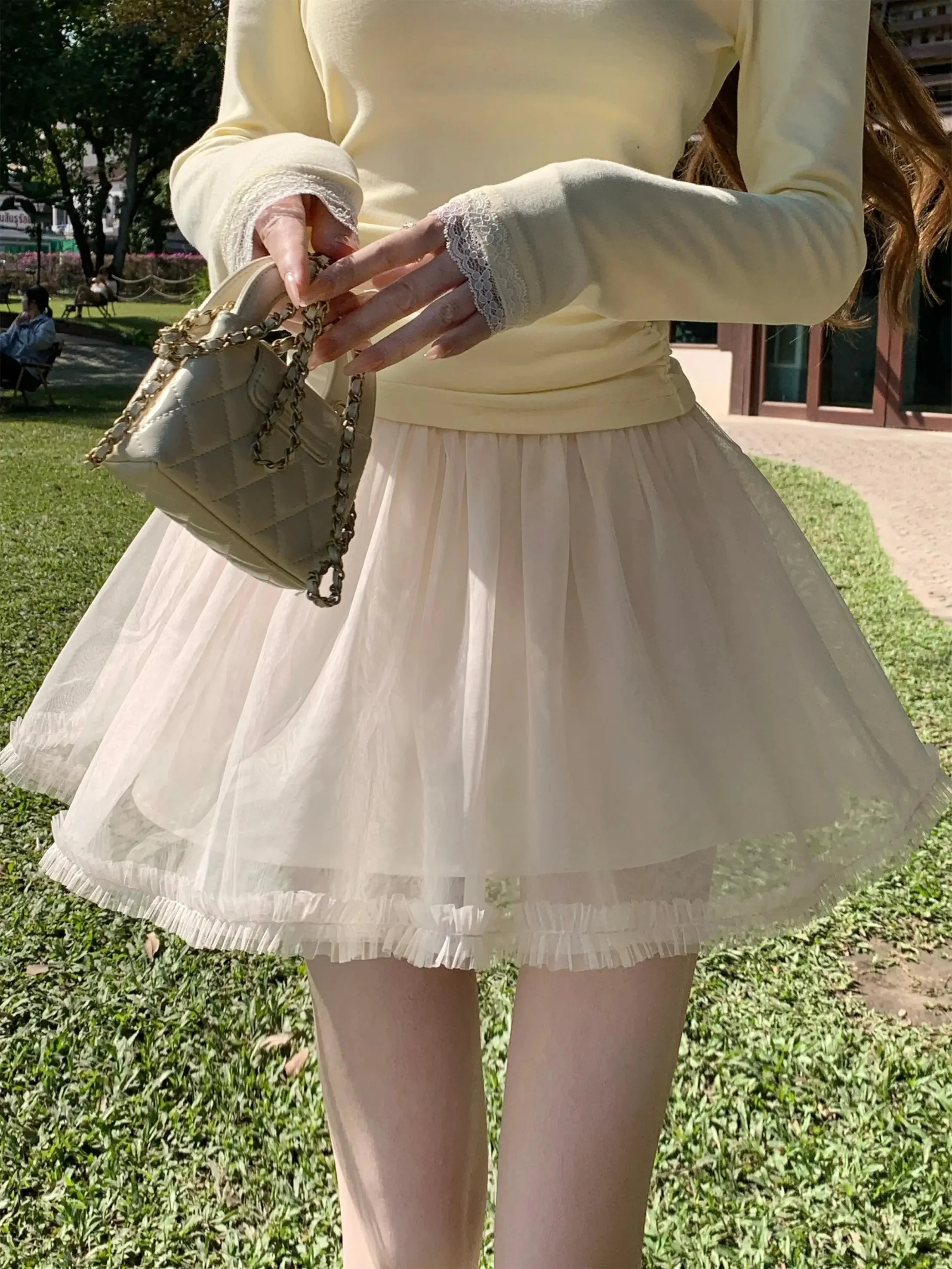 春のロングスカートをどう選ぶ？少女らしさと通勤のバランスを取るコツ