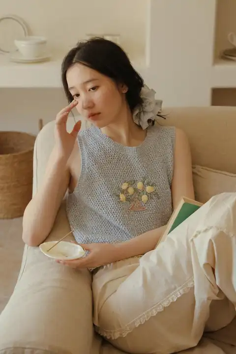 手編みニットベスト【レトロフレンチスタイル・透かし編み・女性用】