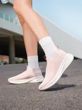 361° 通気性のあるメッシュ素材を使用した軽量スニーカー【夏用・履きやすいデザイン・柔らかいソール】