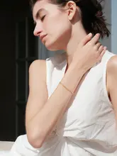 二重のビーズブレスレット【軽やかでオフィスにぴったり・夏の女性用】（セットアップ対応）