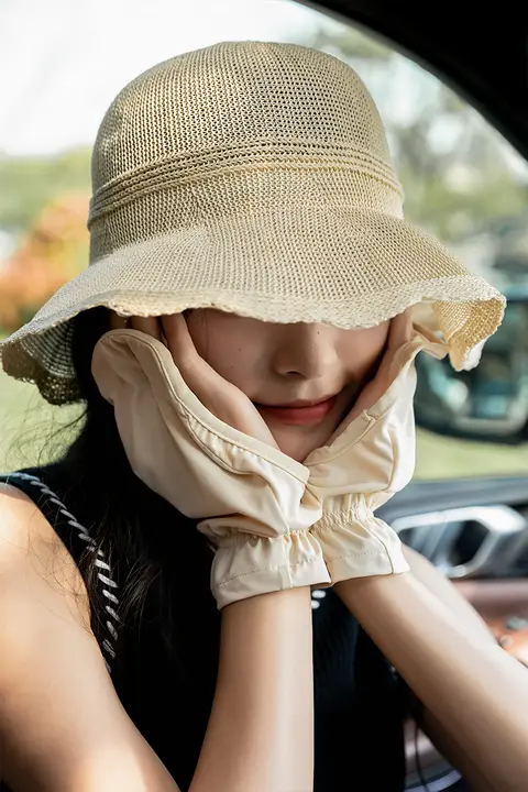 涼感素材使用！指ぬきデザインのUVカット運転用手袋【タッチパネル対応・夏用・ショートタイプ】