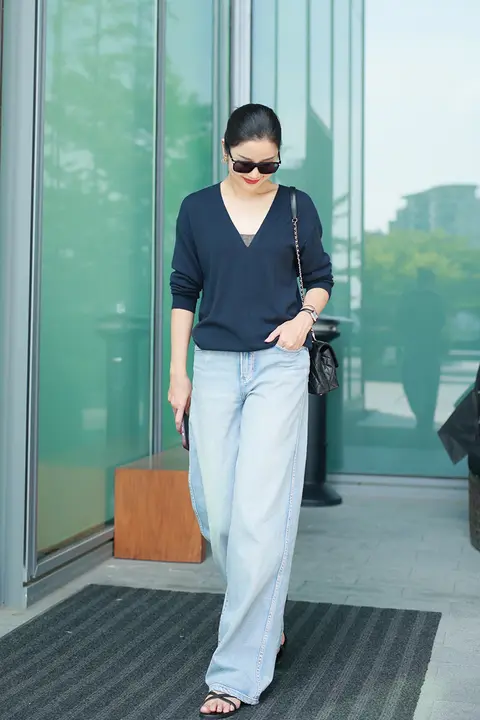 高腰ワイドレッグデニムパンツ【コットンリネン・ストレート・美脚効果】