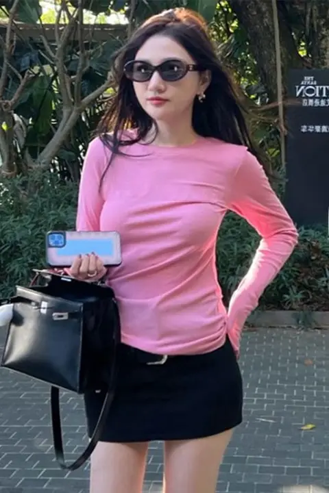 薄手のUVカット長袖Tシャツ【フィット・春夏用・透け感あり】