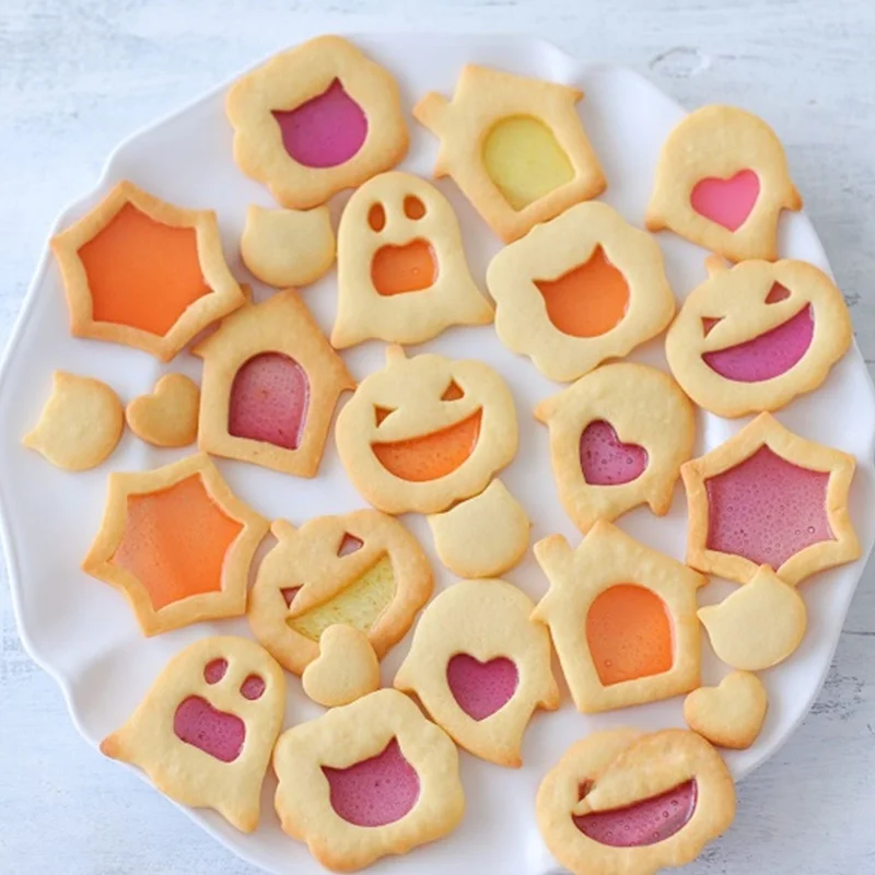 ハロウィン用クッキー型：鬼屋・南瓜・幽霊デザインの創造的ベーキングツール