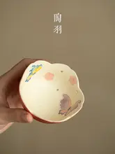 手描き陶器の高級茶杯【岩石風・彩色蝶紋様・金彩仕上げ】