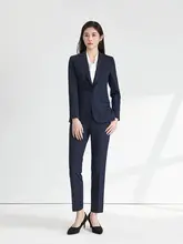 グレーのビジネススーツ【女性用・フォーマル・春用】（セットアップ対応）