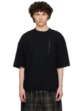 個性的なジッパーポケット付きのフレアデザインTシャツ【シームレスデザイン・ラフな仕上げ】