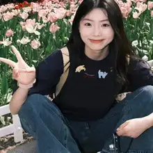 綿100%のダークブルー短袖Tシャツ【ルーズフィット・カジュアルデザイン・学院風】