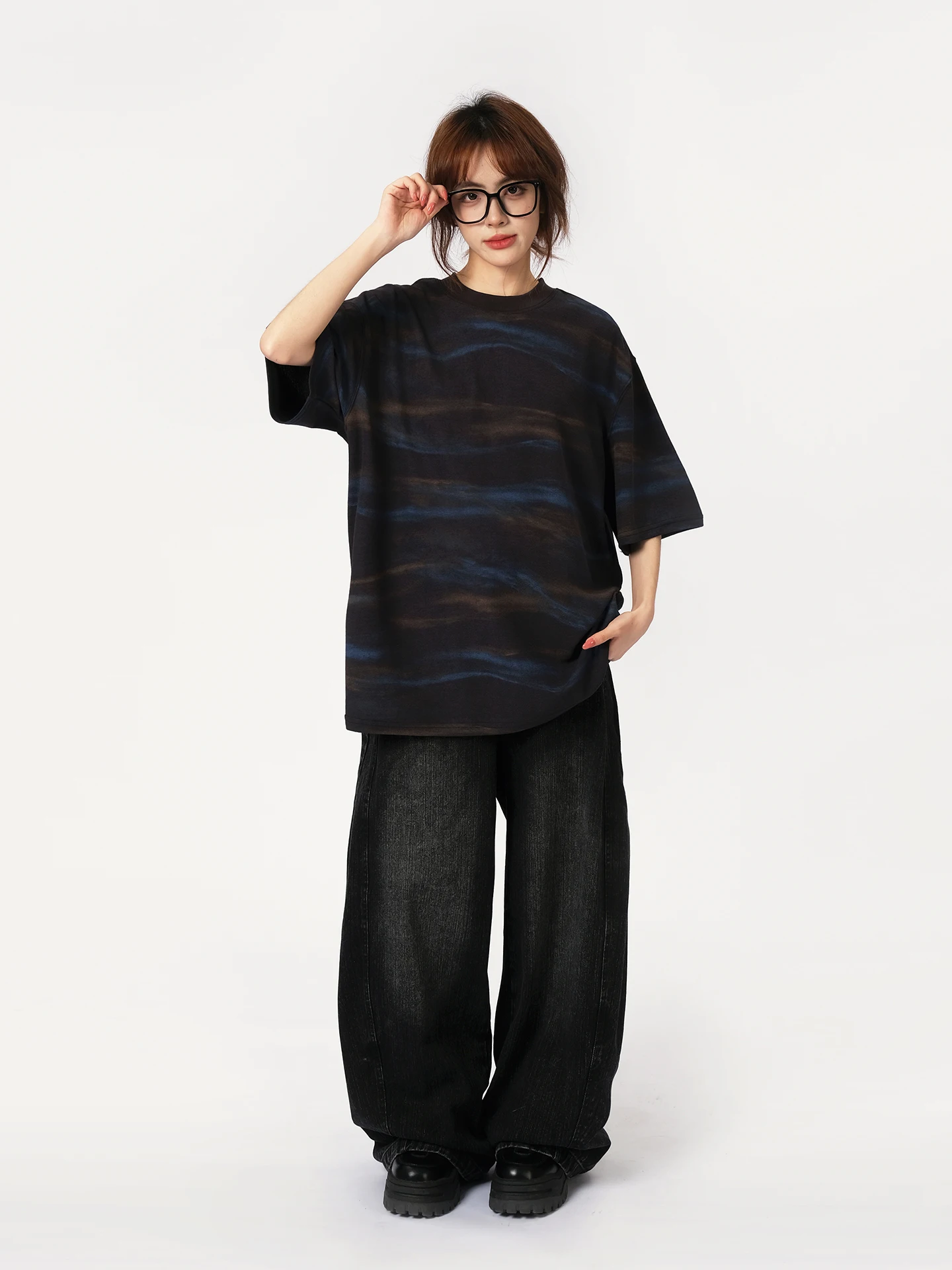 色褪せたTシャツは本当にダメなのか？それとも、むしろ“生きている”証拠なのだろうか？