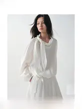デザイン性抜群のチェック柄ボウタイ長袖シャツ【春用・女性用】