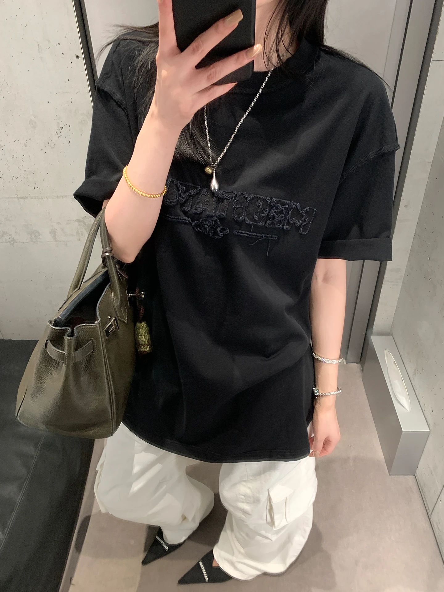 Tシャツのシミ取りに悩むなら、この1着で解決できる？