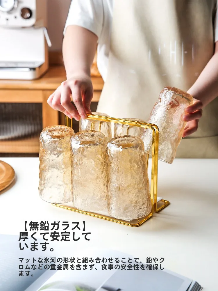 ガラスティーカップ おしゃれなデザイン 例：KAWASIMAYAの無色透明ビールカップ