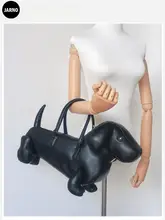 犬型バッグ ショルダーバッグ ハンドバッグ ダックスフントモチーフ クリエイティブ 手提げ 斜め掛け デザイン性 個性的