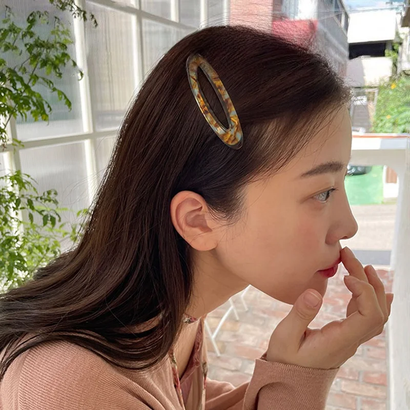hooked vintage とは？その本質と、日常に溶け込むための1つのアイテムとは？