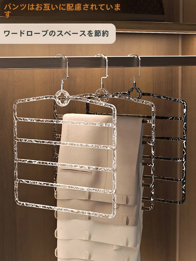 クローゼット上の空間に設置する多機能複数段ハンガーの実用性と設計原理