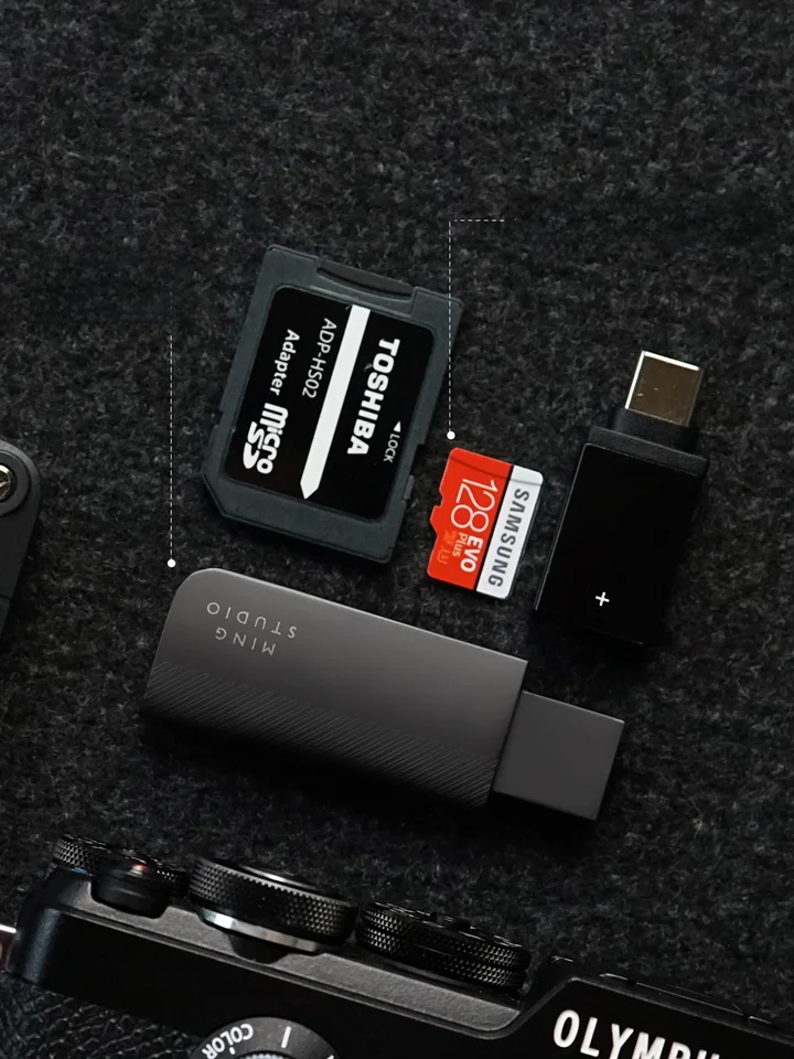 MRSTONE カードリーダー USB3.0 Type-C 高速転送 多機能 SDカード microSDカード カメラ パソコン 「Ming studio」
