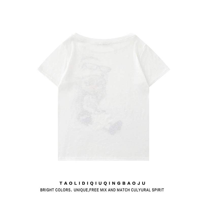 アイドルtシャツのデザインと実用性：Y2KスタイルドールプリントTシャツの特徴と選び方
