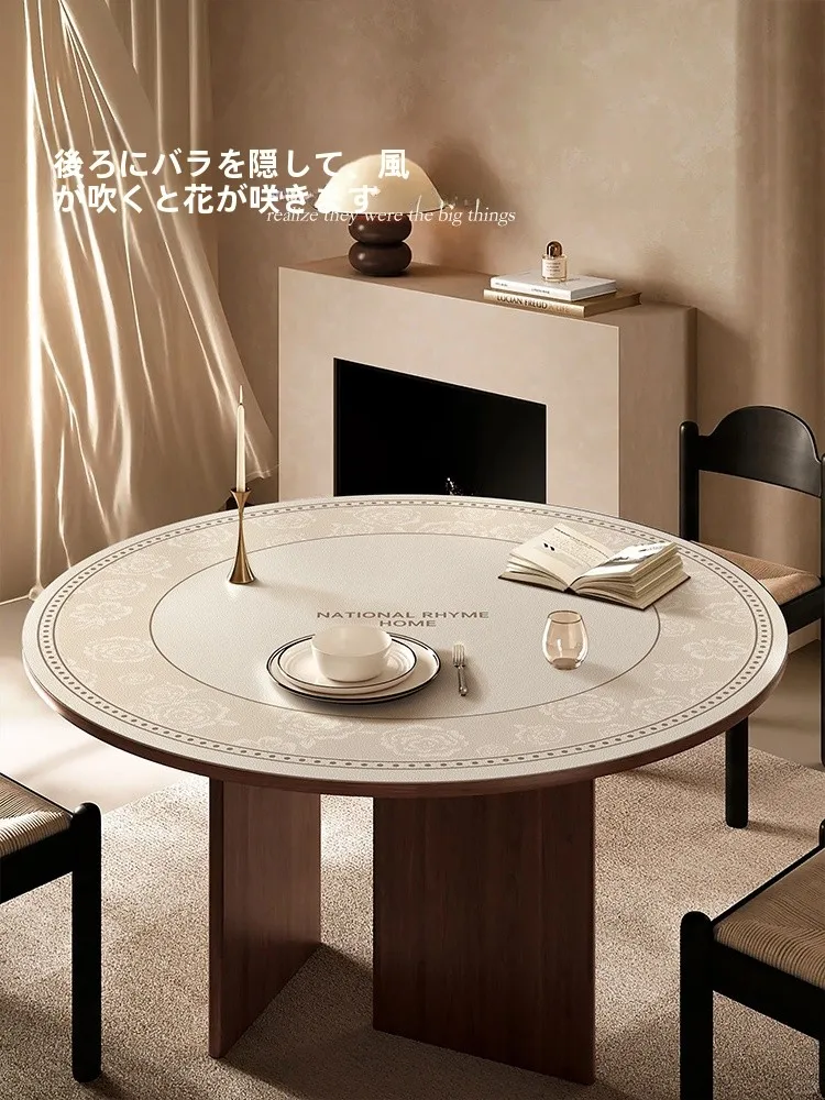 防水防油加工のラウンドテーブルマット：レトロ風皮革製の高級感と耐久性を実証